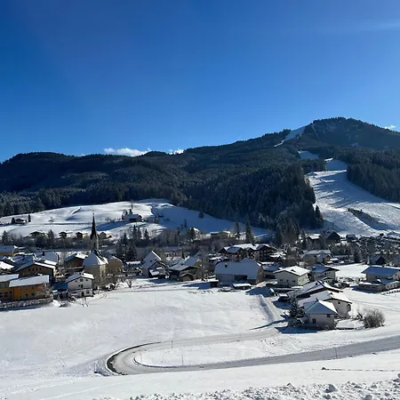 아파트 The Mountain Nest *